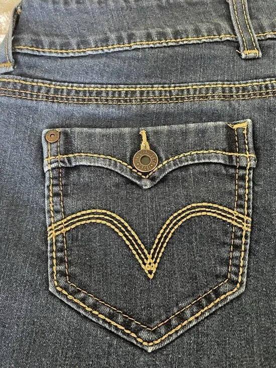 Levi's Vintage Capri Blue Denim Jeans Mid/low Rise Women Size 12 (mod Size 8) - Picture 7 of 12